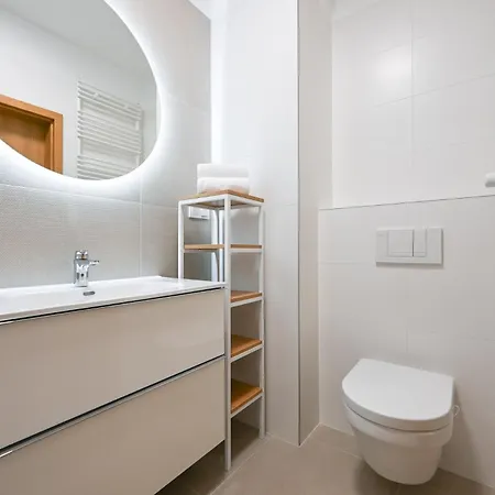 Beachfront Retreat Appartamento Dąbki